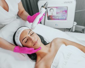 Zobacz też Vivace RF jako alternatywę do lasera.