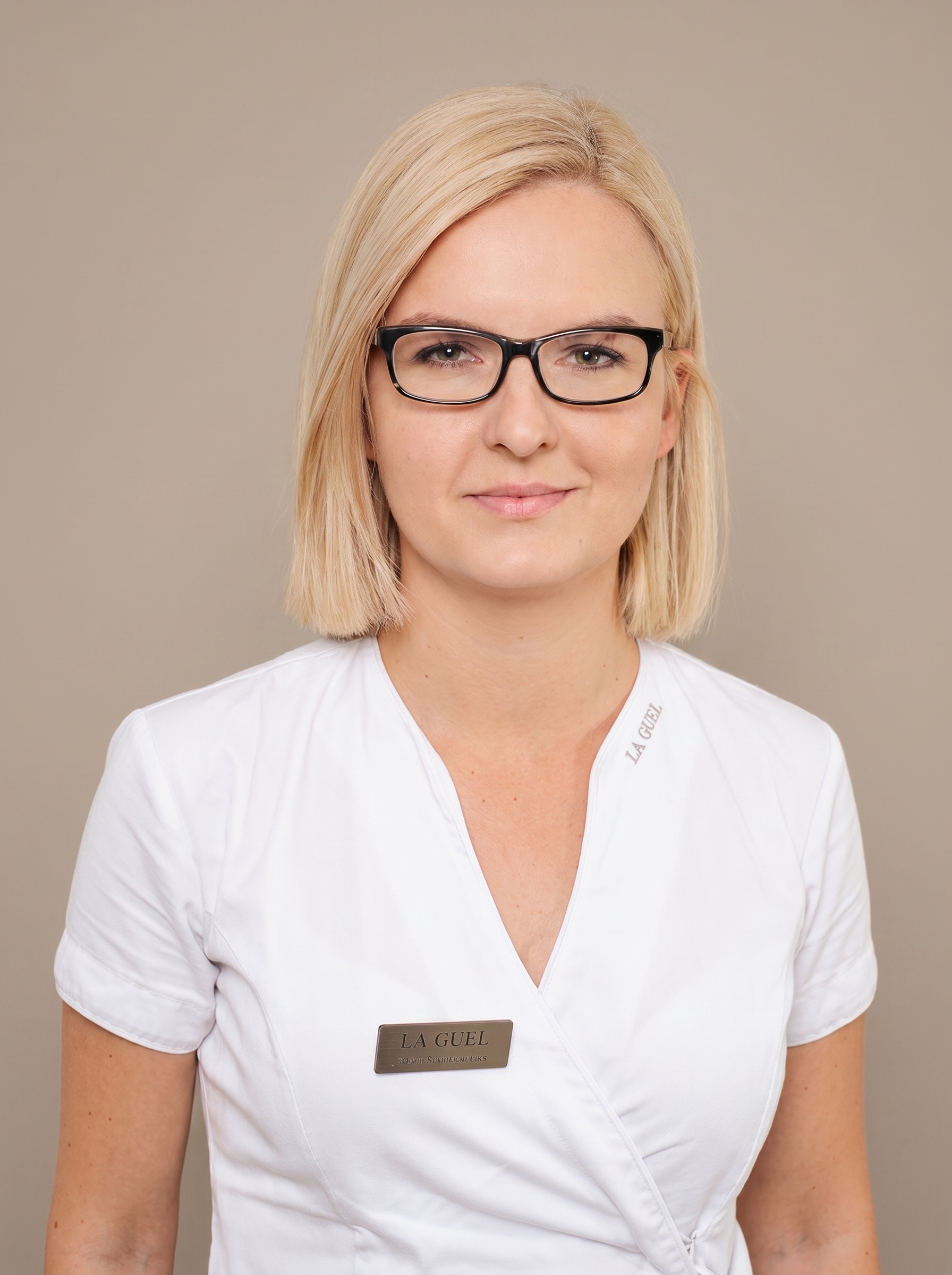 Justyna Pieniążkiewicz-Kucharska — kosmetolog